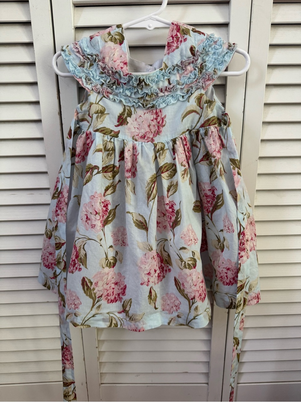 Laura Ashley London Girl Size 12 Months
Multicolor Cotton Dress